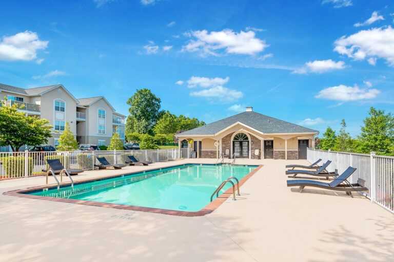 Crown Point Apartments Live Beautiful